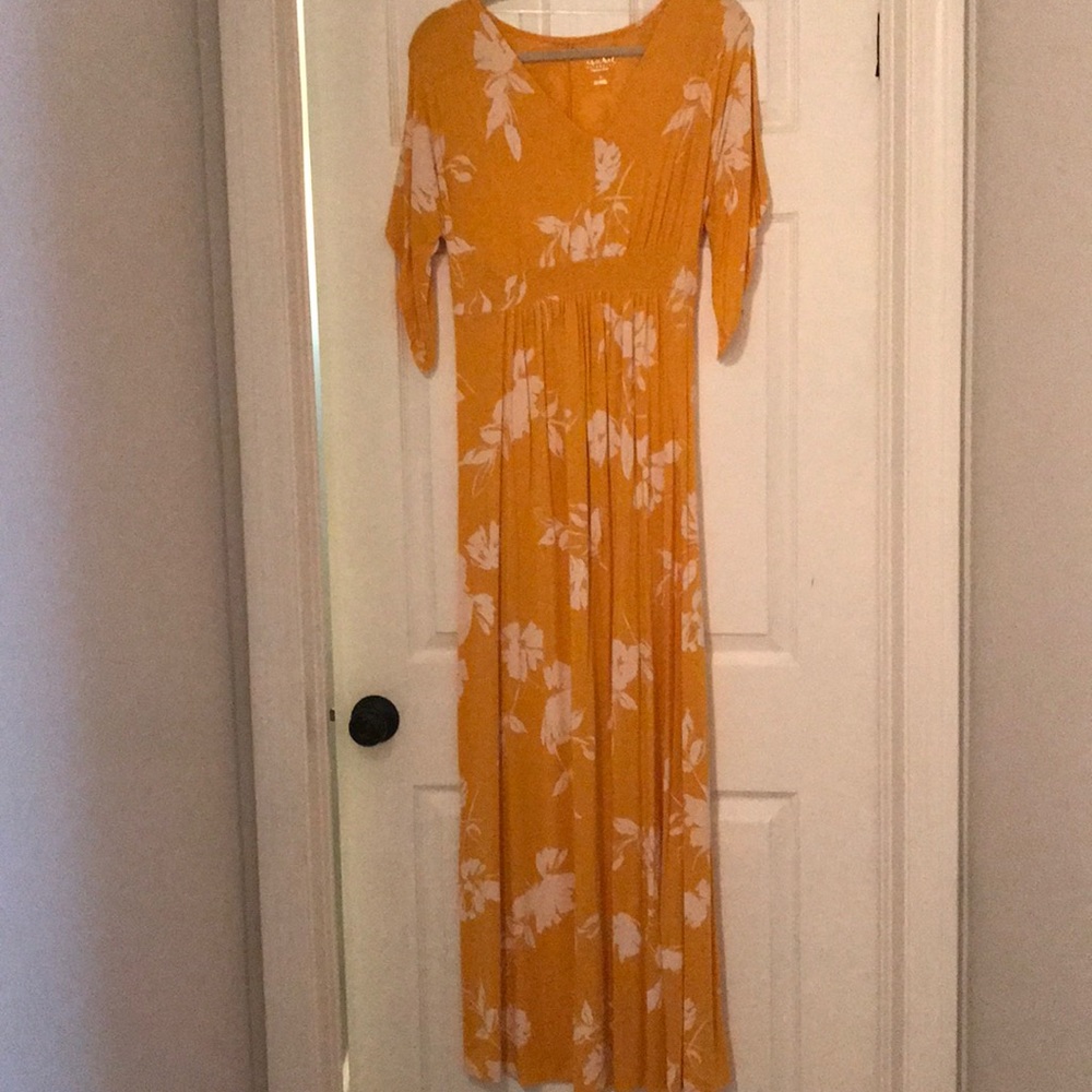 Size small yellow floral Isabel maternity dress